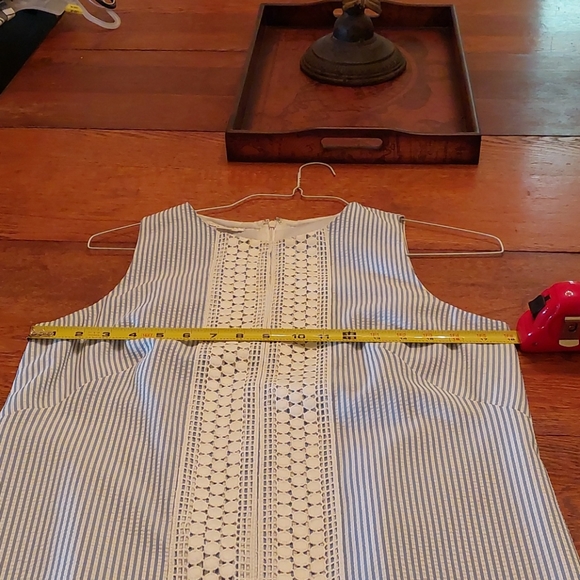 Dress - Picture 4 of 5